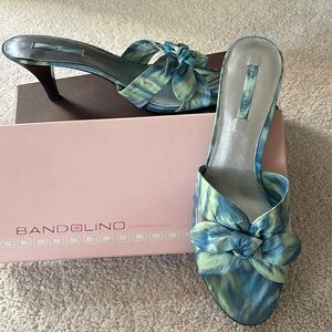 Super Chic Bandolino Sandals